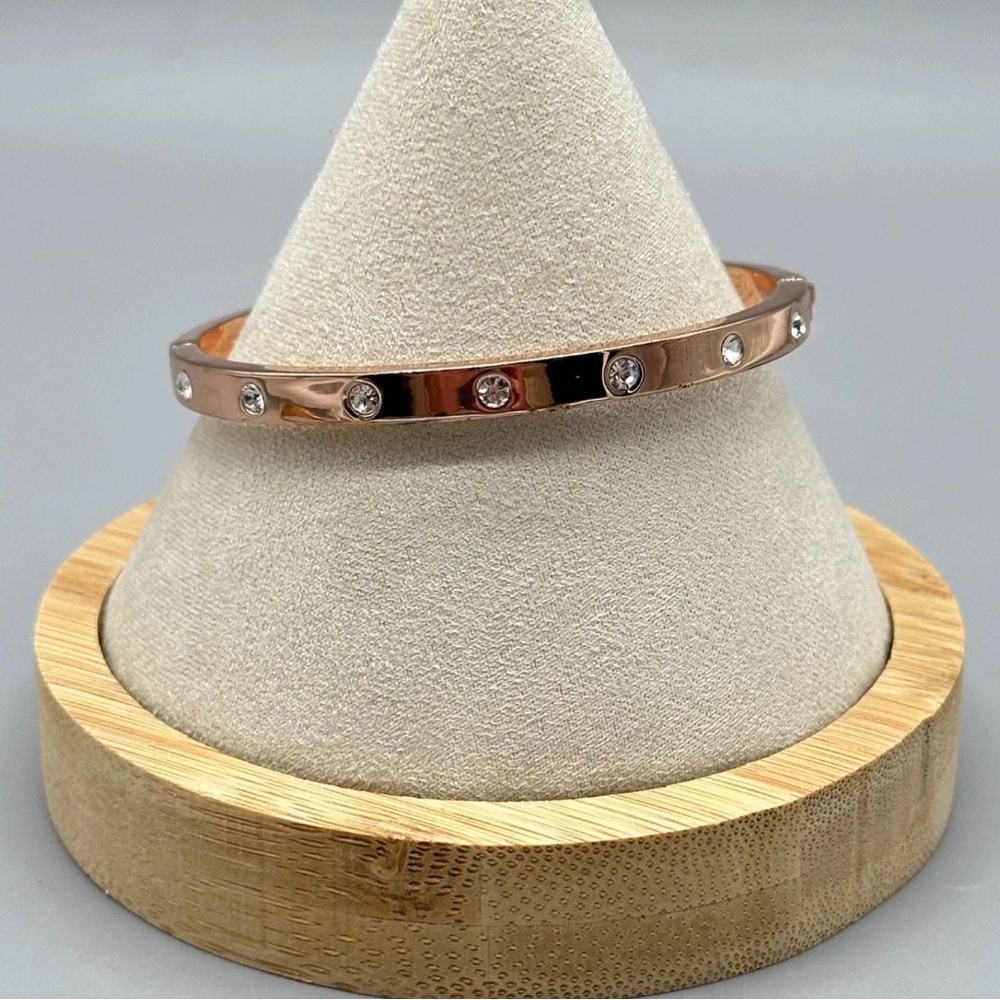 Kate Spade New York Rose Gold Tone Rhinestone Hinged Bangle Bracelet 6.5 Jewelry